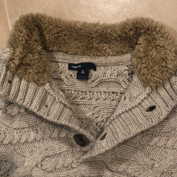 Gap sweater - Picture 2 of 3